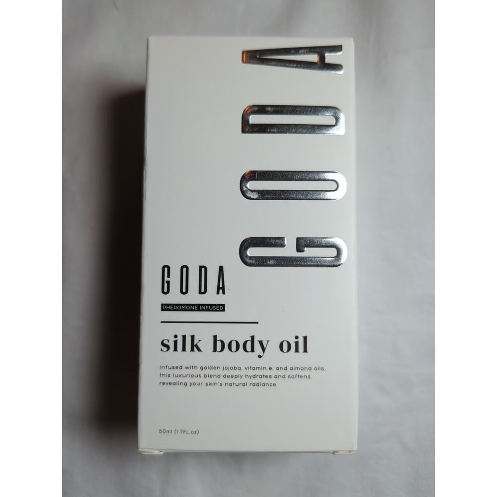 GODA Silk Body Oil Pheromone Infused Golden Jojoba Vitamin E Hydrating New Box